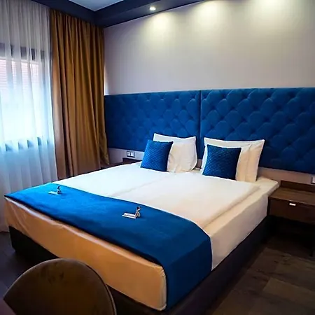 Palatinus Hotel 4*